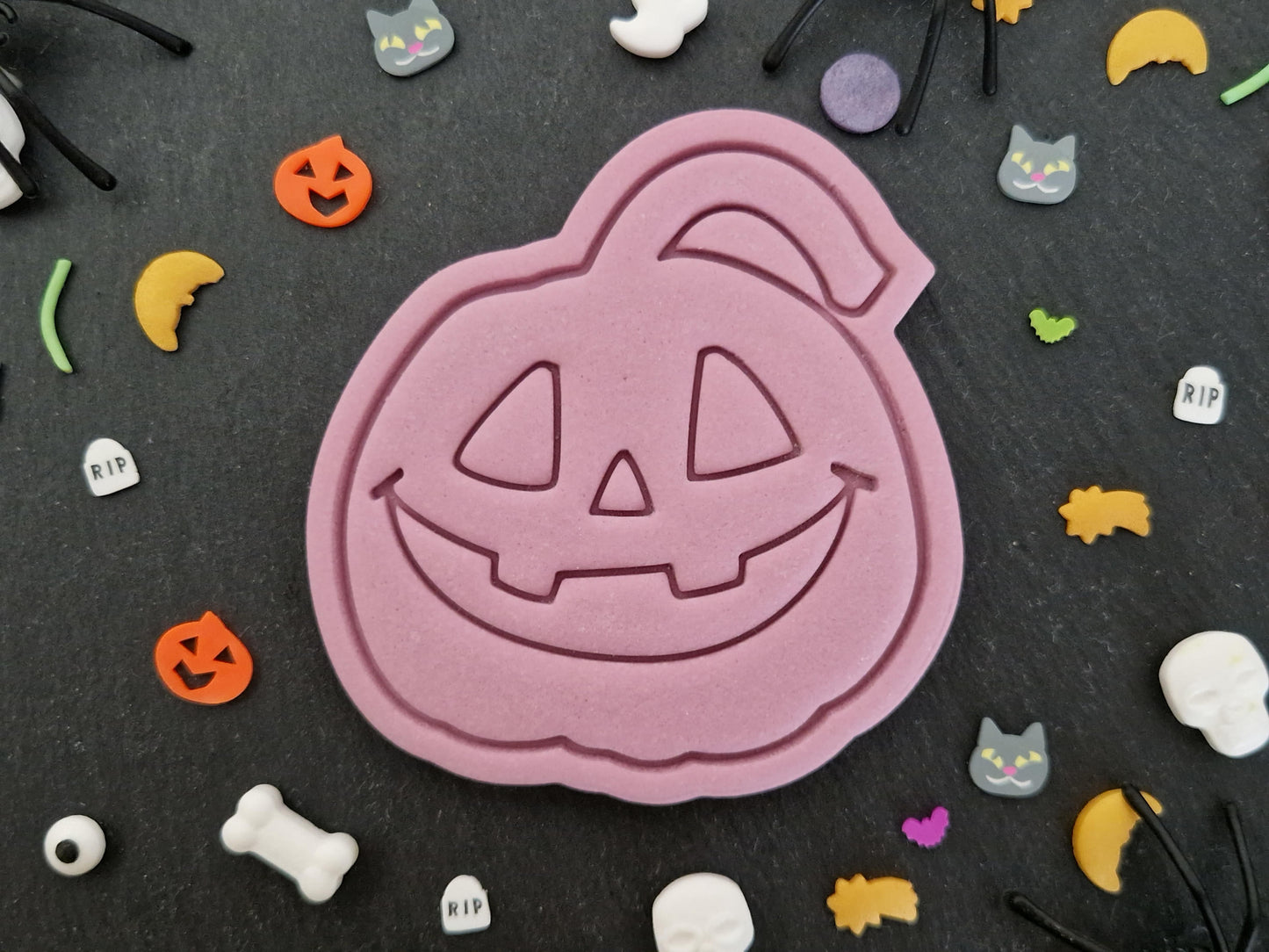 Scary Halloween Pumpkin G Cookie Cutter