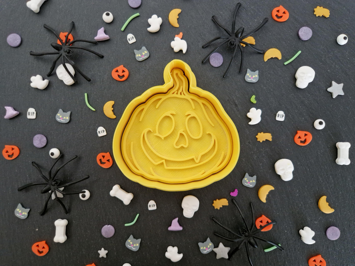 Scary Halloween Pumpkin E Cookie Cutter