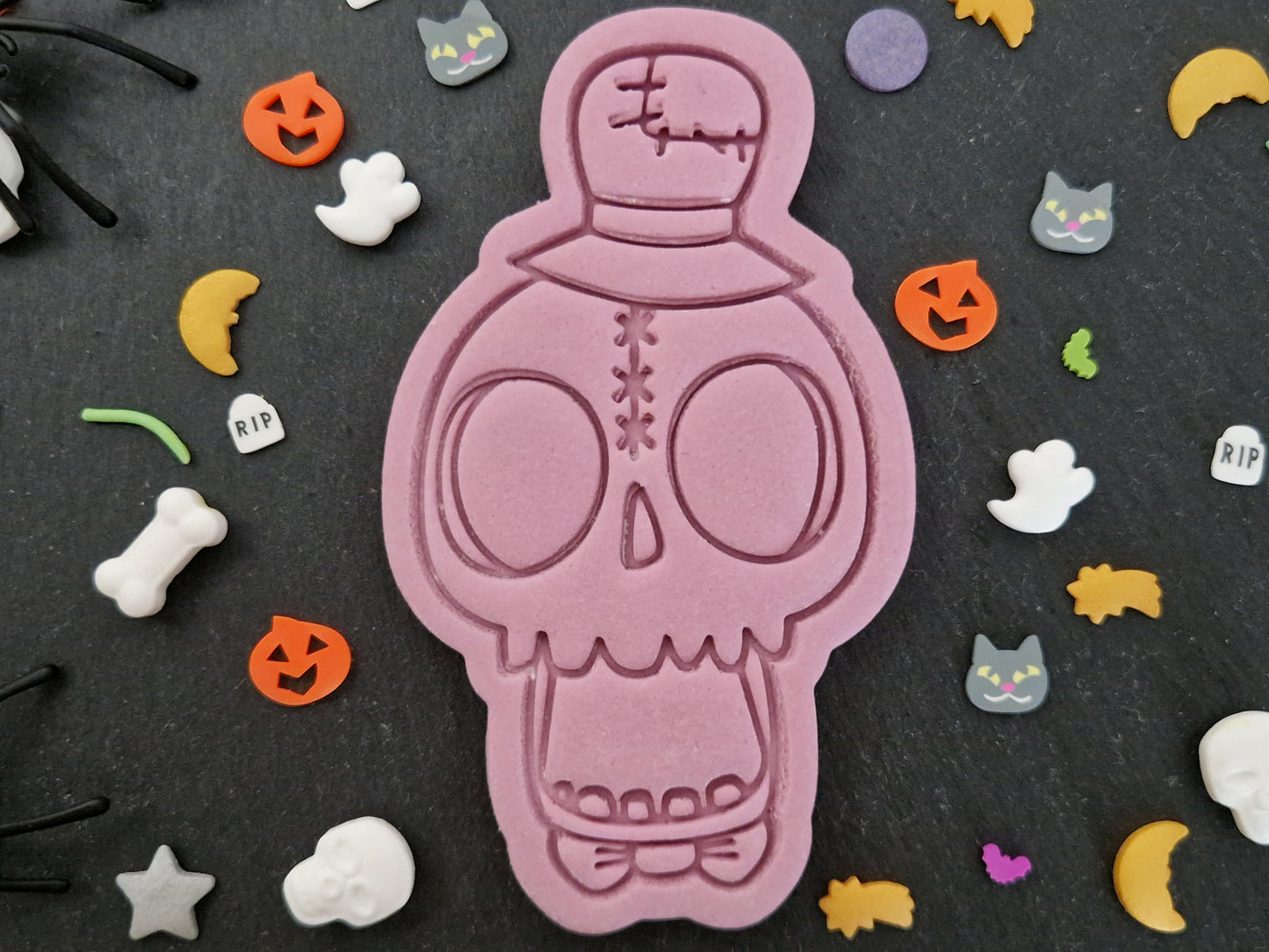 Halloween Bowler Hat Skull Cookie Cutter