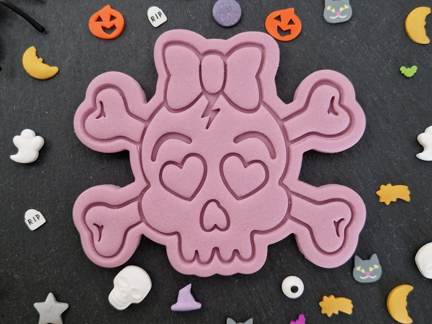 Halloween Skull & Bones with Bow Cookie Cutter