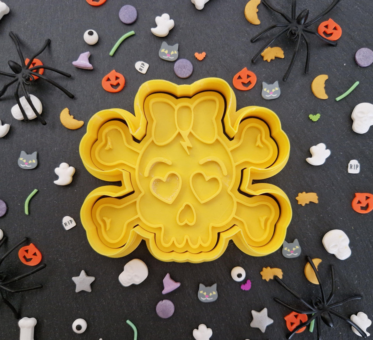 Halloween Skull & Bones with Bow Cookie Cutter