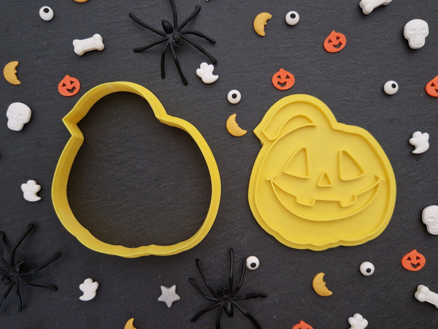 Scary Halloween Pumpkin G Cookie Cutter