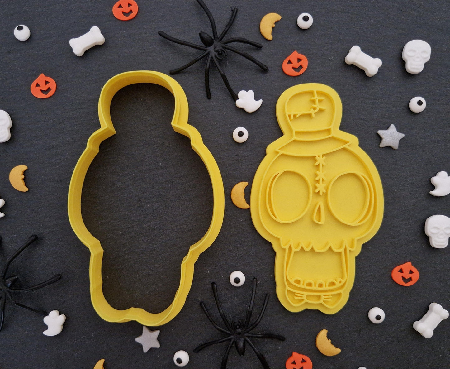 Halloween Bowler Hat Skull Cookie Cutter