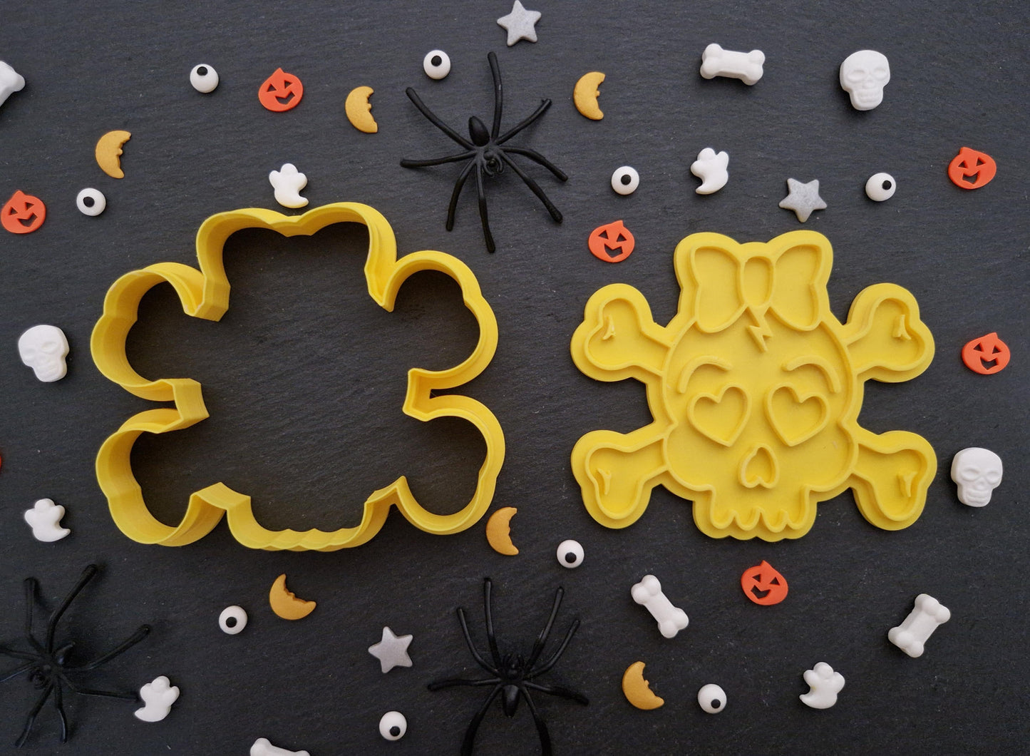 Halloween Skull & Bones with Bow Cookie Cutter