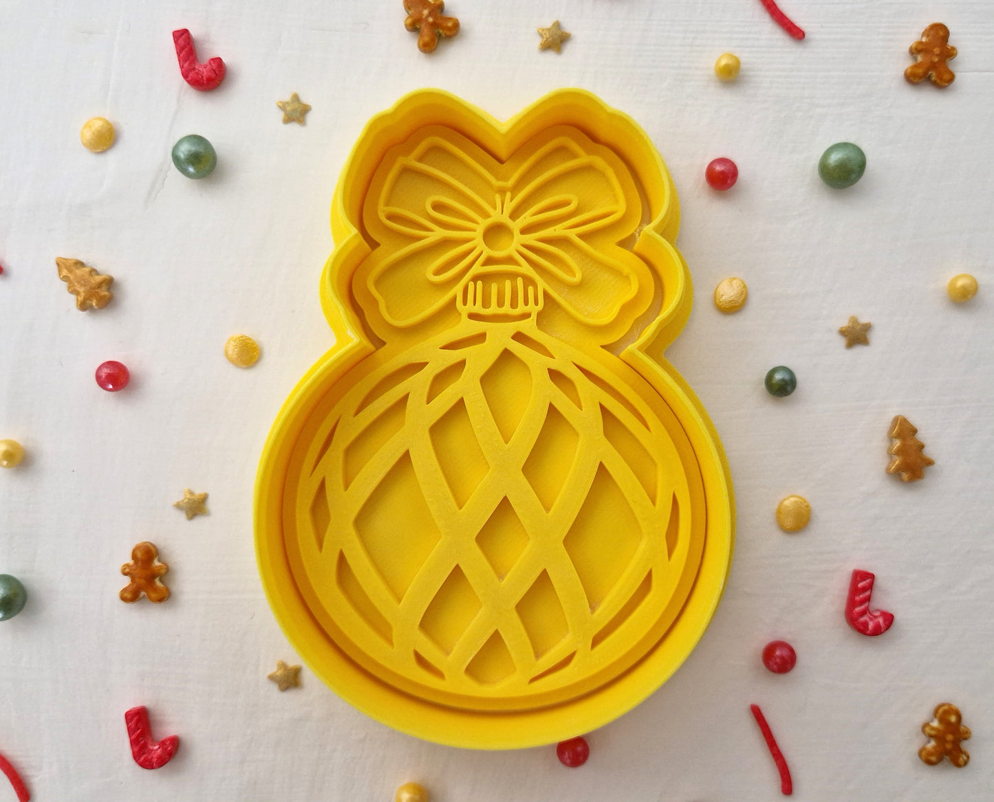 Christmas Bauble D - Cookie Cutter