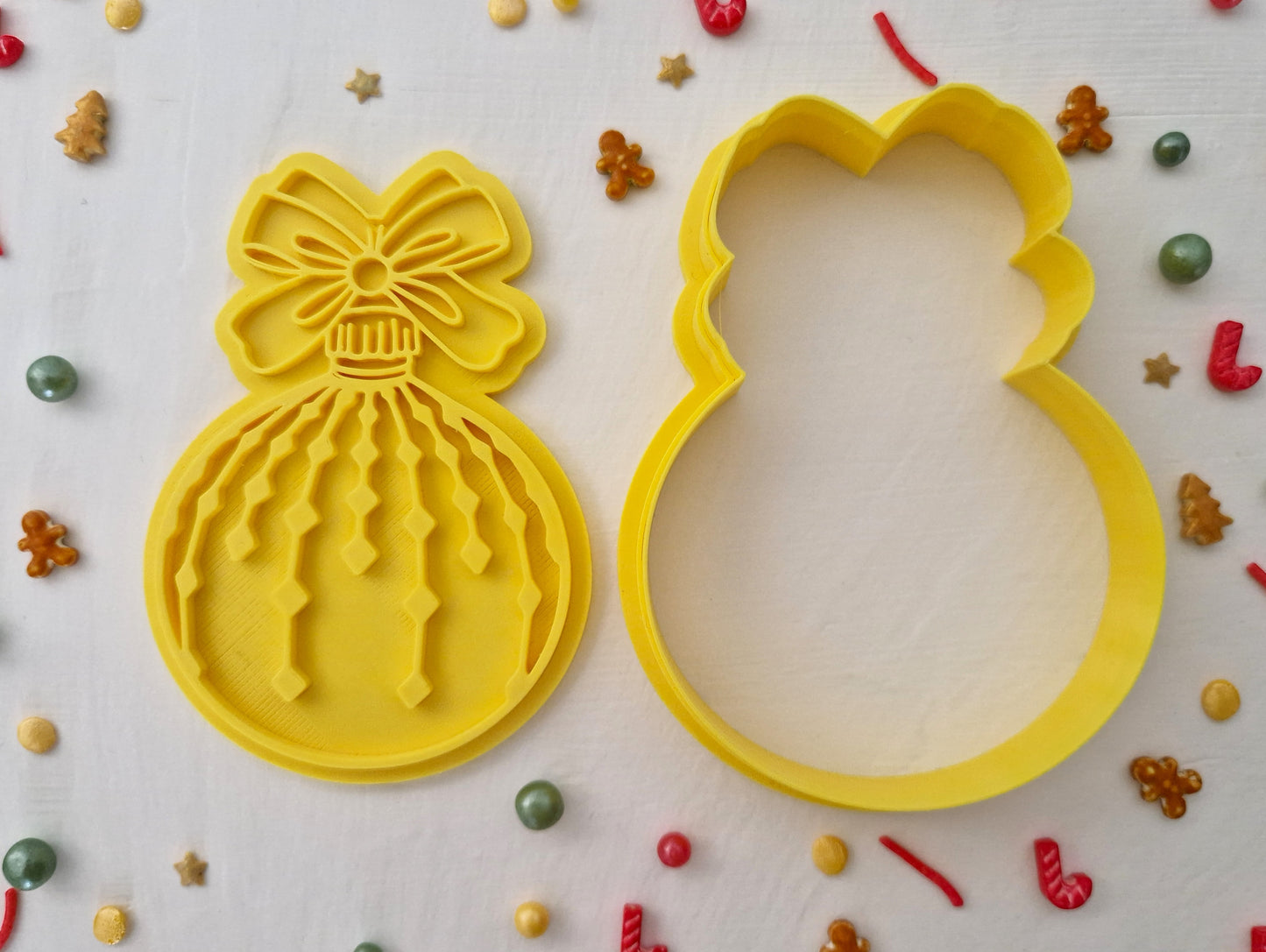 Christmas Bauble A - Cookie Cutter