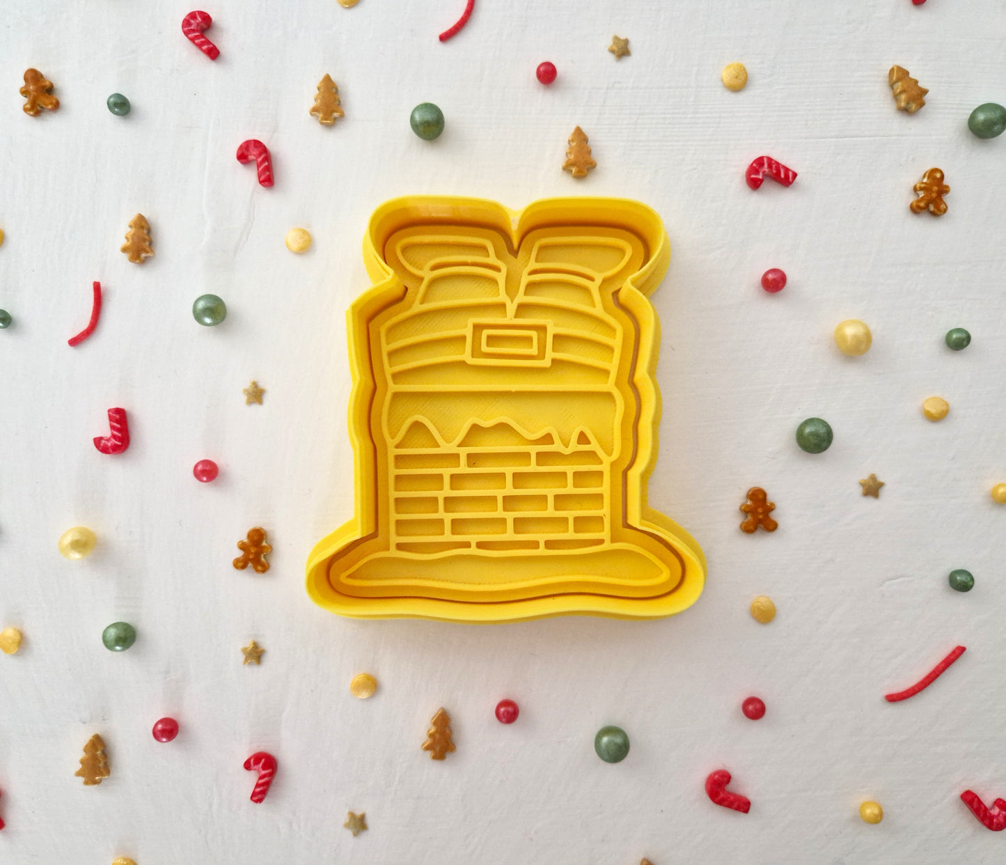 Santa Stuck in Chimney - Christmas Cookie Cutter