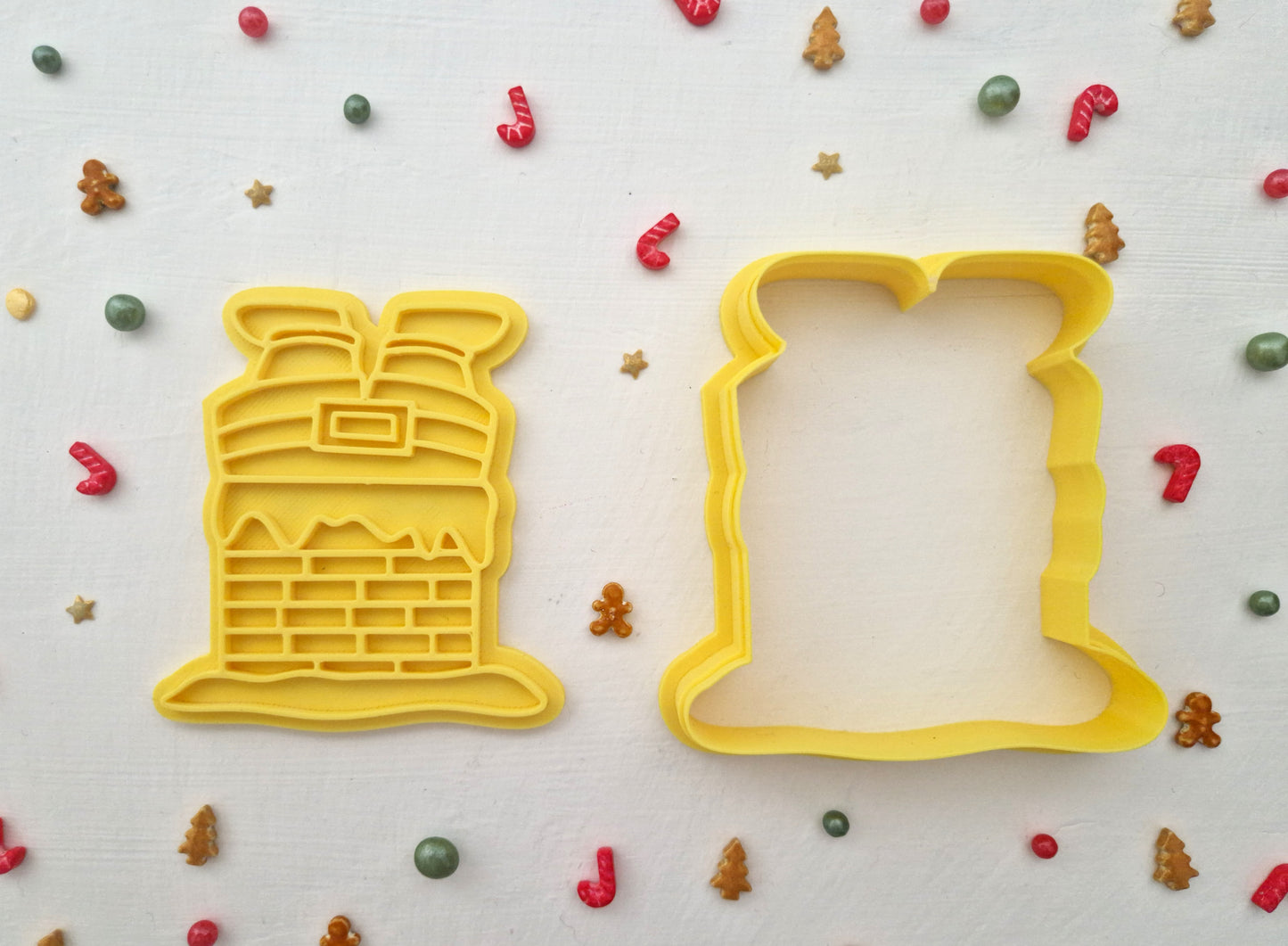 Santa Stuck in Chimney - Christmas Cookie Cutter