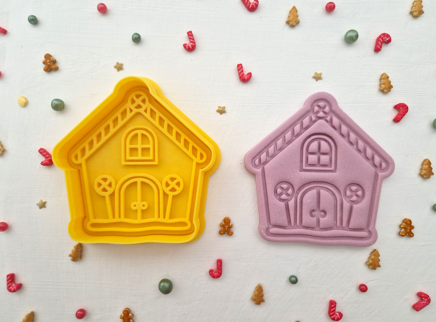 Merry Christmas House 1 - Cookie Cutter