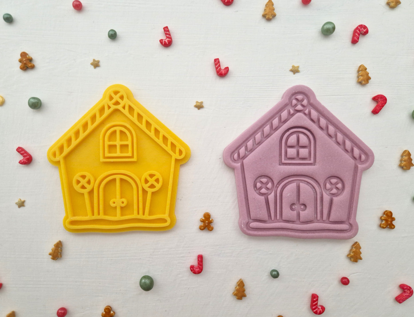 Merry Christmas House 1 - Cookie Cutter