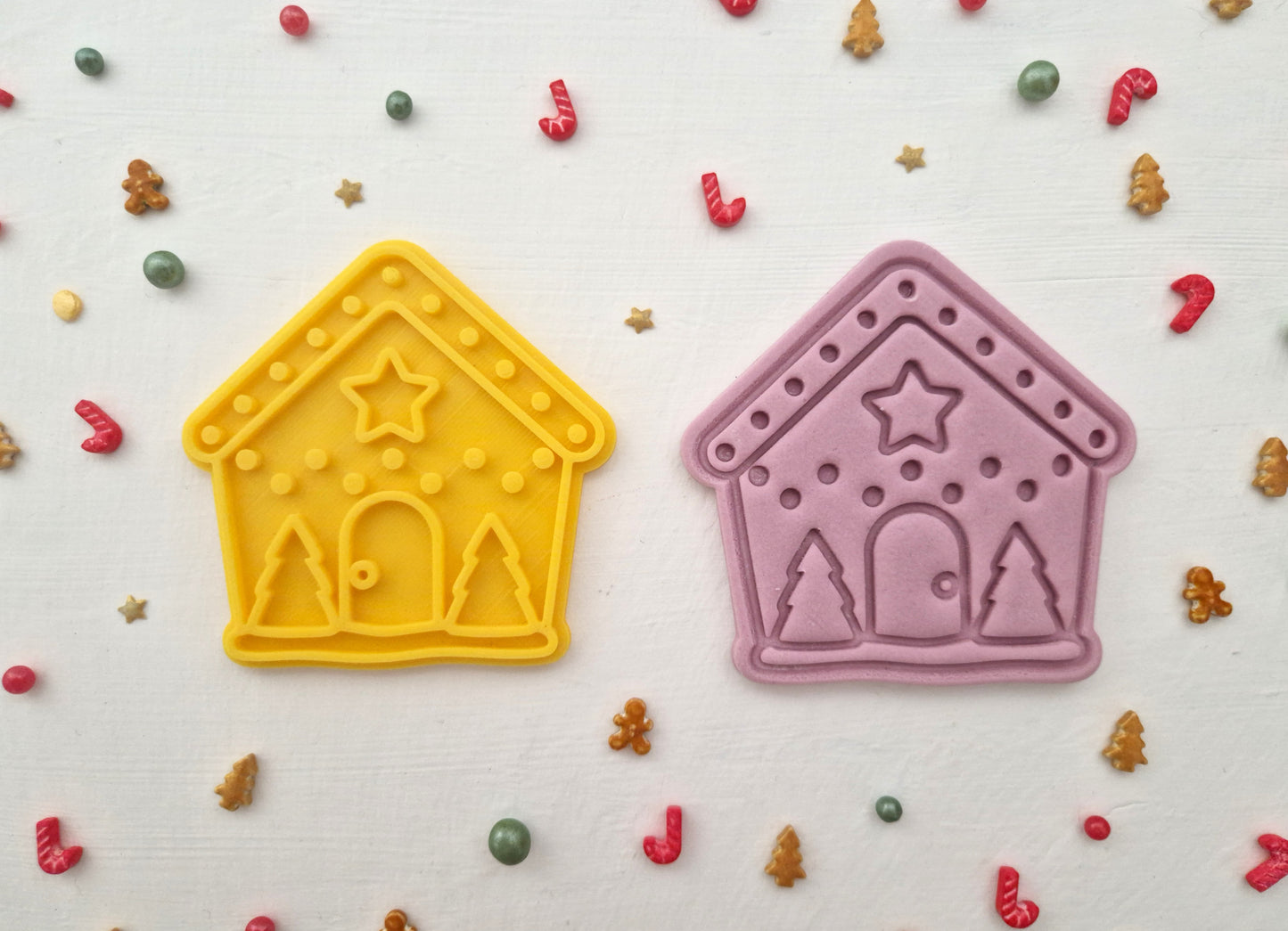 Merry Christmas House 2 - Cookie Cutter