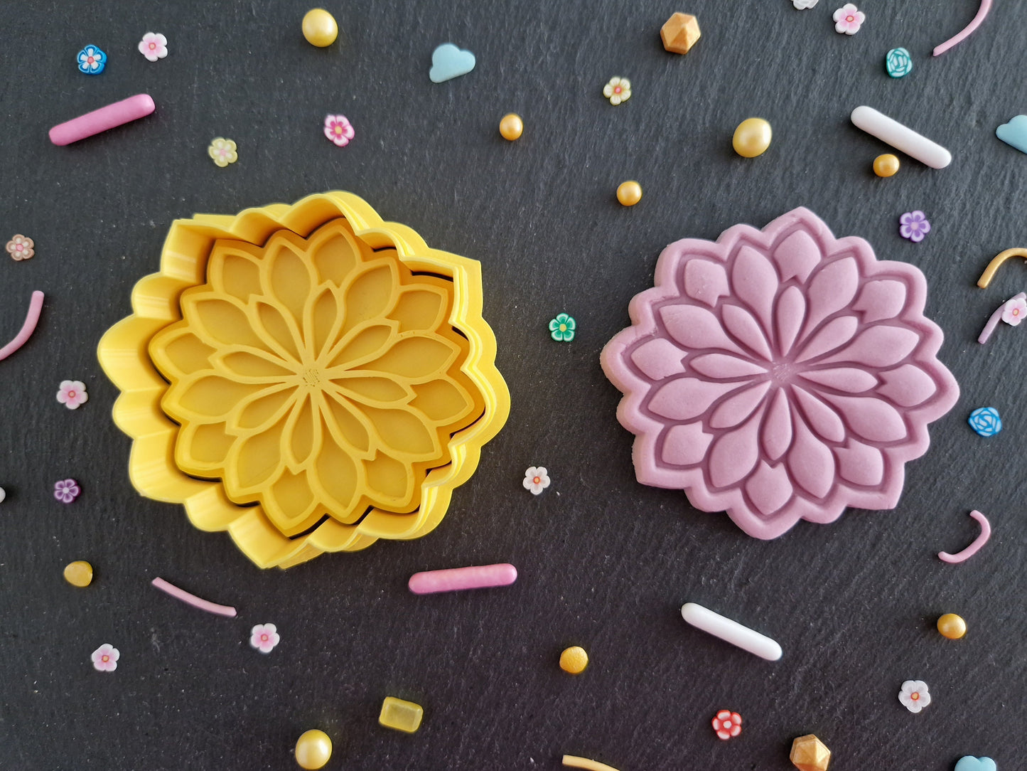 Daisy Abstract Flower Cookie Cutter